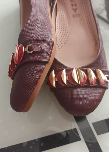 Bordo Parlak Yılan Desenli Kadın Dolgu Topuklu Babet - Görsel 5