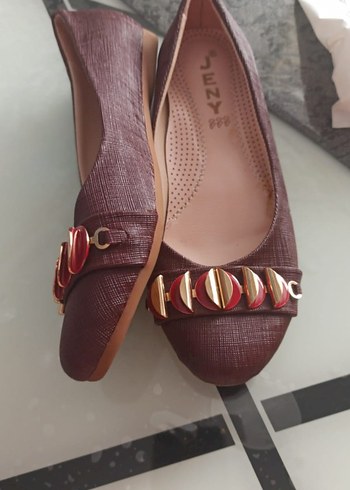 Bordo Parlak Yılan Desenli Kadın Dolgu Topuklu Babet - Görsel 4