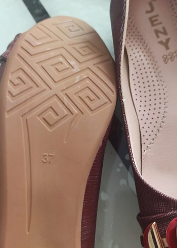 Bordo Parlak Yılan Desenli Kadın Dolgu Topuklu Babet - Görsel 6