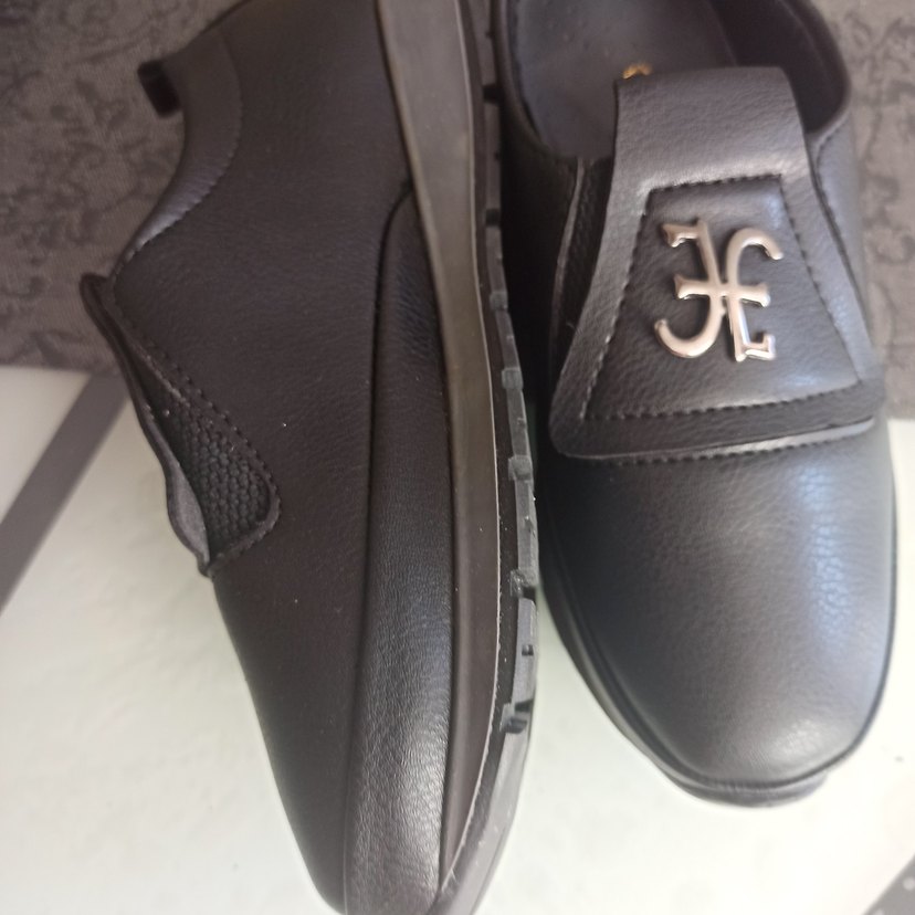 Siyah Parlak Deri Tokalı Ayakkabı - Görsel 5