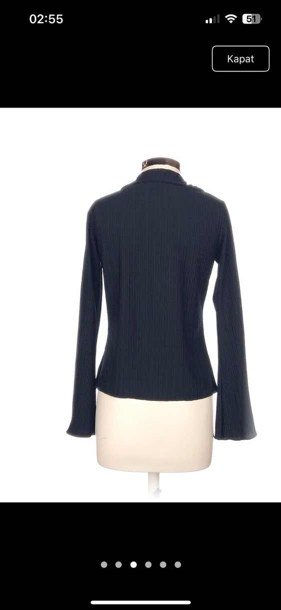 Düğmeli Siyah Bluz - Görsel 3