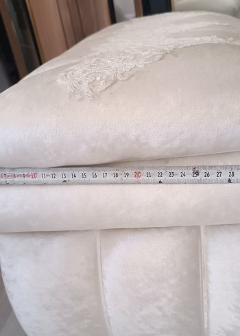 Beyaz Kabartmalı Klasik Düğün Aksesuar Seti - Görsel 10