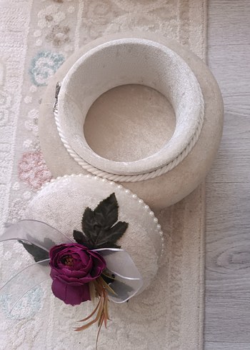 Beyaz Kabartmalı Klasik Düğün Aksesuar Seti - Görsel 7