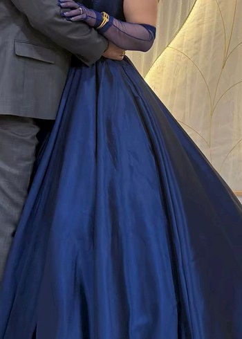 Lacivert Uzun Drapeli Gotik Kadın Abiye - Görsel 3