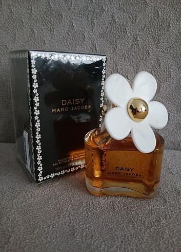  Beden Marc Jacobs Daisy edt 100 ml