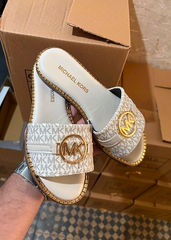 Michael Kors ürünü