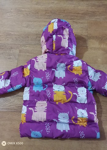 Kapüşonlu Renkli Kız Çocuk Montu - Görsel 3