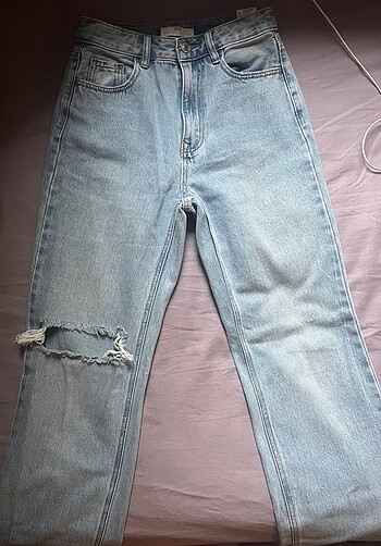 Stradivarius Straight Fit Jean