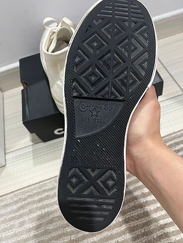 39 Beden beyaz Renk Açık Renk Converse