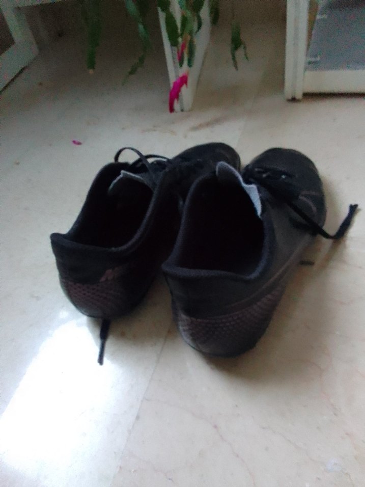 Siyah Erkek Futbol Ayakkabısı Velcro Detaylı - Görsel 2