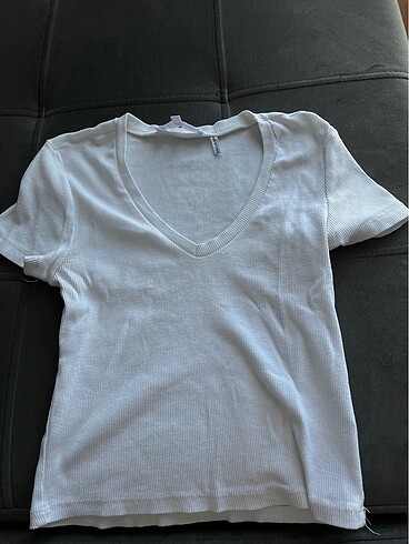 basic v yaka t-shirt