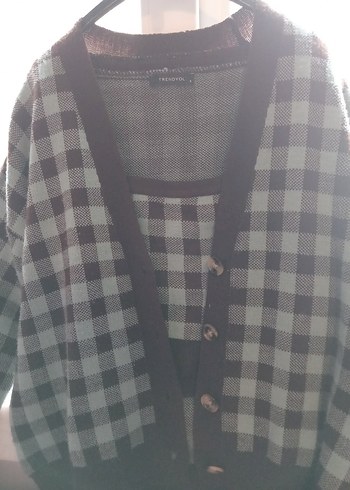 Düğmeli Kareli Kahverengi Kadın Hırka - Görsel 2