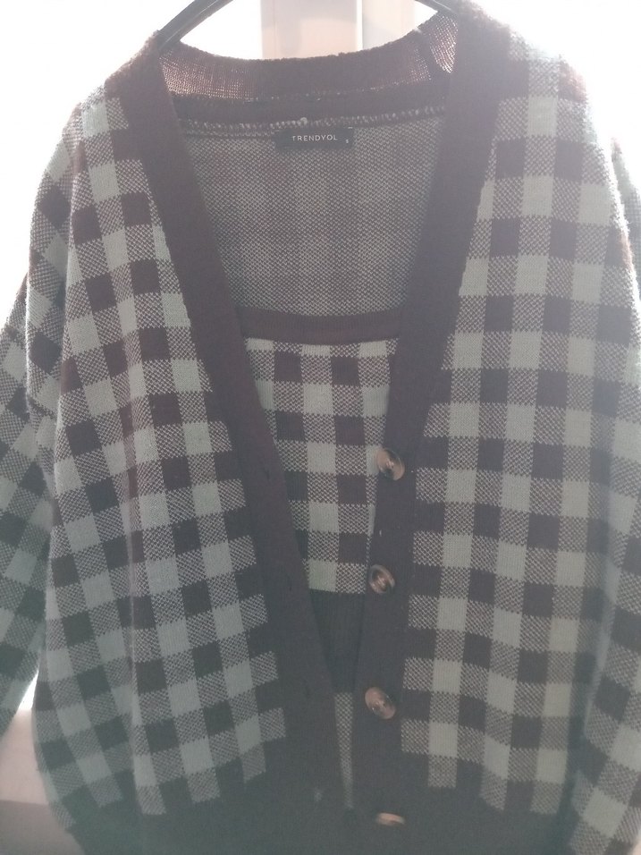 Düğmeli Kareli Kahverengi Kadın Hırka - Görsel 2