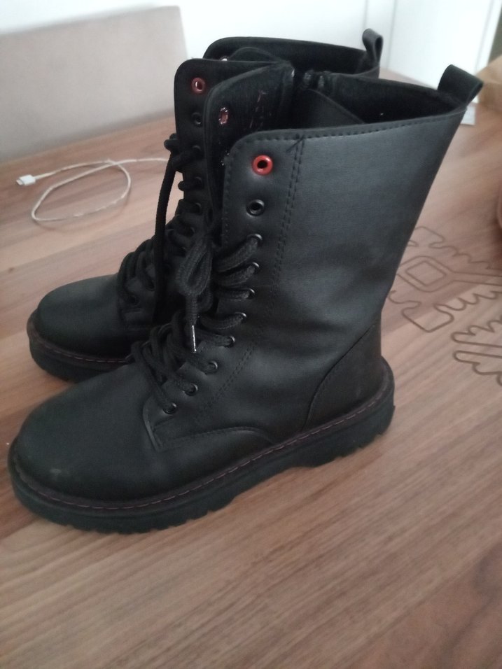 Siyah Bağcıklı Gotik Stiletto Topuklu Bot - Görsel 5