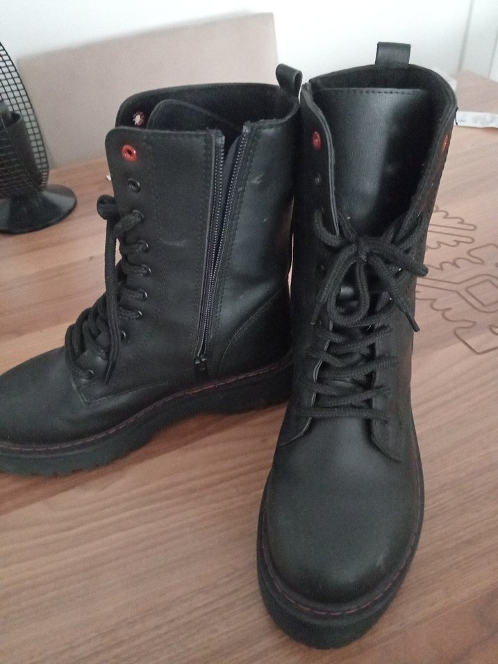 Siyah Bağcıklı Gotik Stiletto Topuklu Bot - Görsel 2