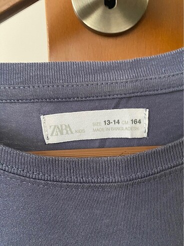 12-13 Yaş Beden Zara tşört.