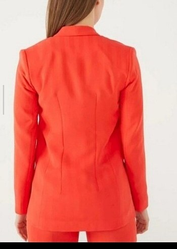 ETİKETLİ şık bir çeket - Görsel 6