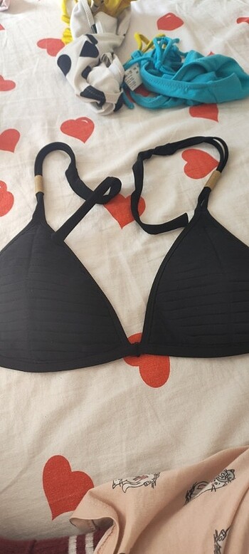Bikini üstü 