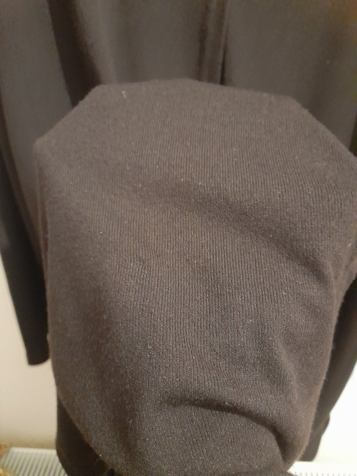 Düğmeli Siyah Uzun Kadın Hırka - Görsel 3