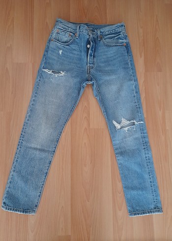 Levis Acik Mavi Yikamali Rahat Kesim Jean