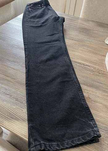 Zara Siyah Denim Uzun Pantolon Siklik Ve Rahatlik Bir Arada