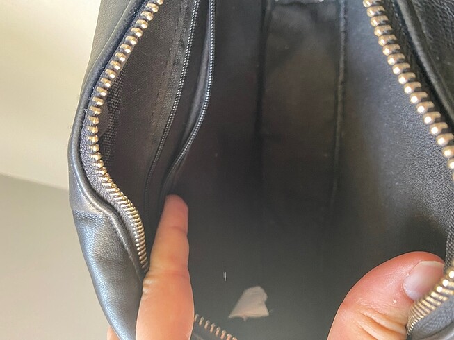 Beden Stradivarius zincirli çanta