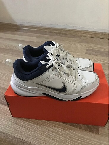 Nike Nike Defy All Day Spor Ayakkabı
