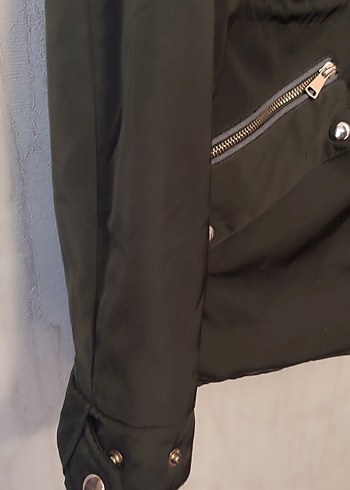 Kürk Detaylı Haki Kadın Mont - Görsel 3