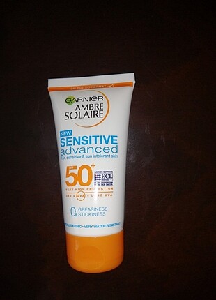 Garnier ambre solaire 50 factor 