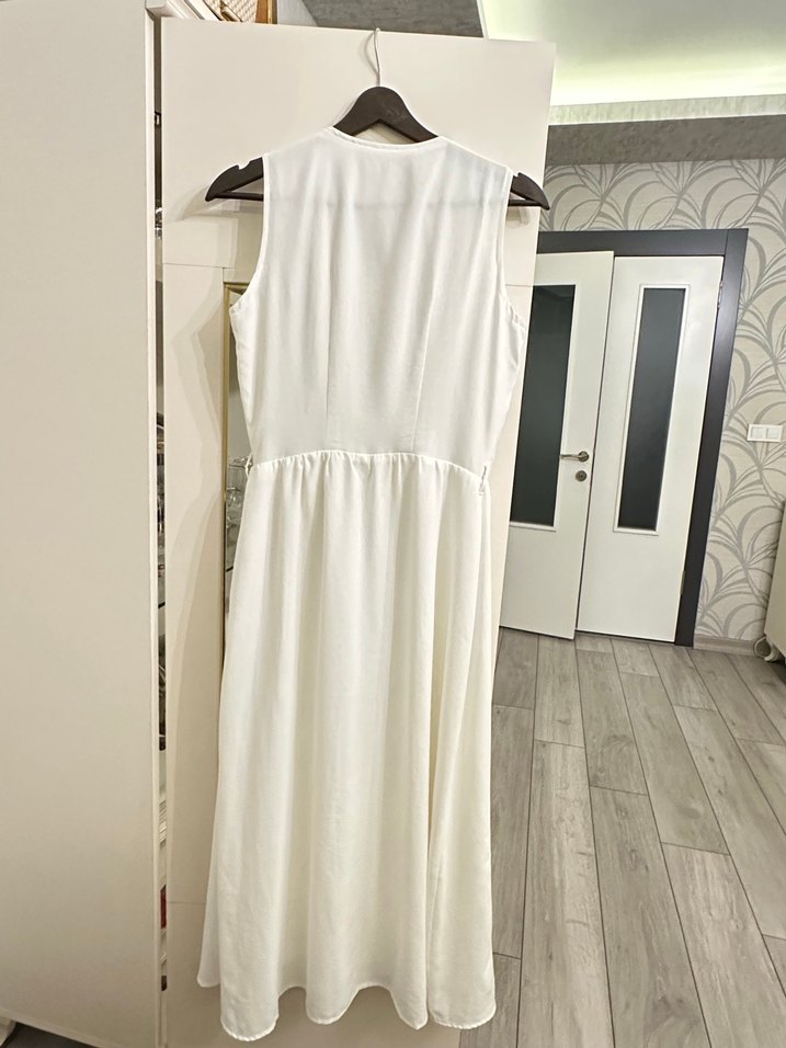 Kadın Beyaz Düğmeli Midi Elbise - Görsel 4