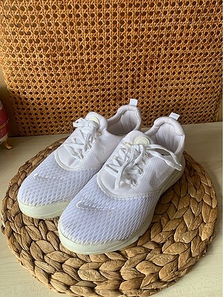 Nike spor ayakkabı