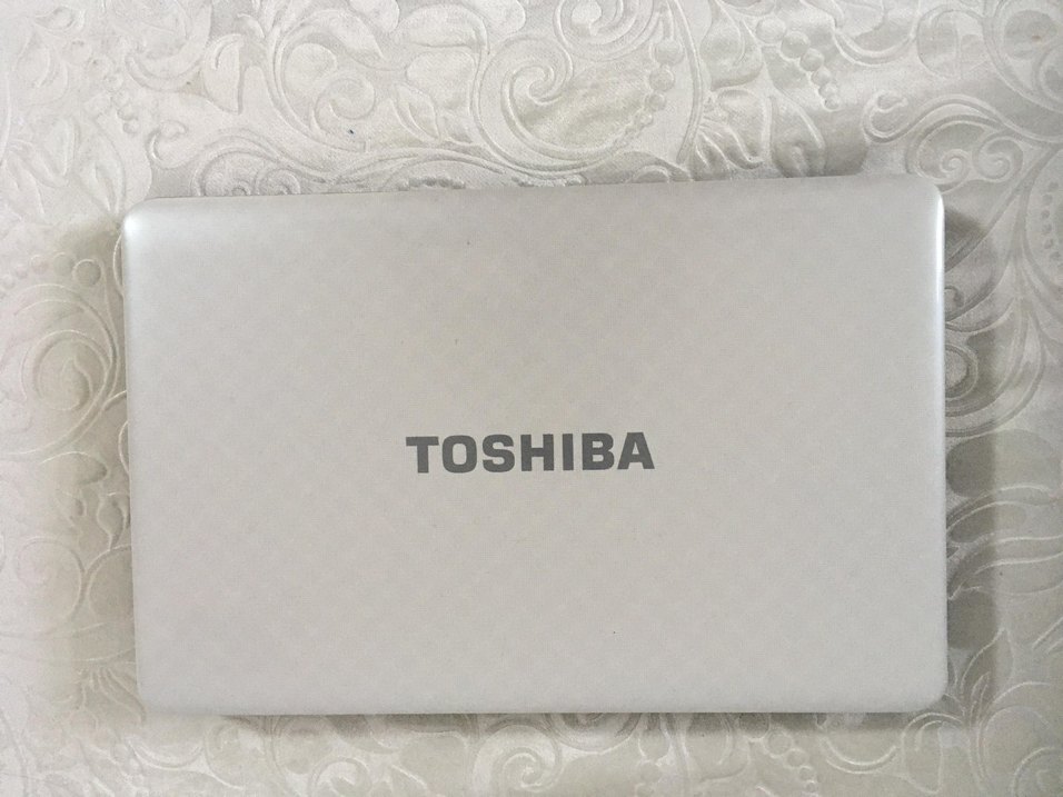 Beyaz Toshiba Laptop L755 i5 İşlemci, GT520M Ekran Kartı 4GB Ram - Görsel 4