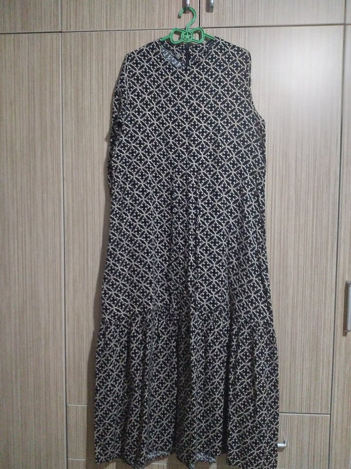 Uzun Kollu Piliseli Elbise - Görsel 4