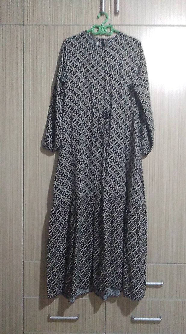 Uzun Kollu Piliseli Elbise - Görsel 5