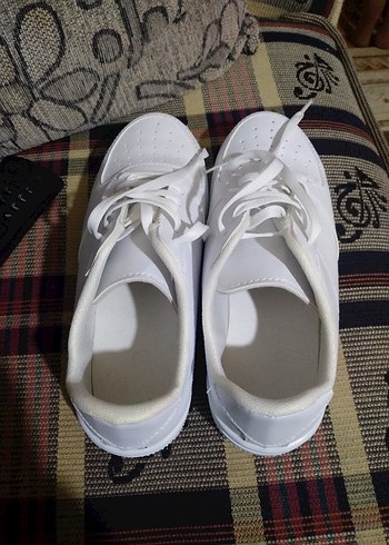 Beyaz Bağcıklı Kadın Spor Ayakkabı - Görsel 2