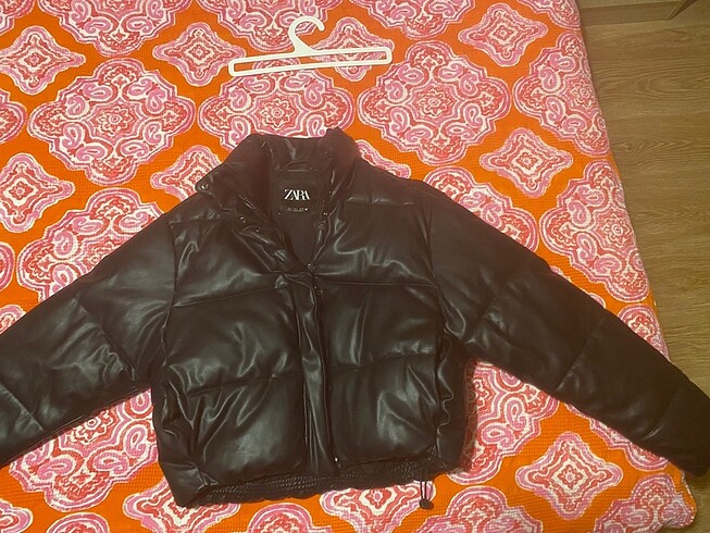Zara ZARA SİYAH ŞİŞME MONT