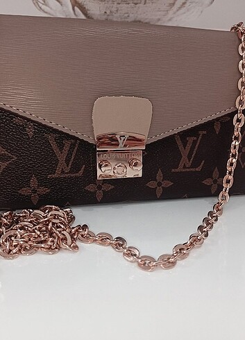 Louis Vuitton deri çanta cüzdan 