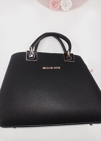 Michael Kors Michael Kors askılı siyah çanta