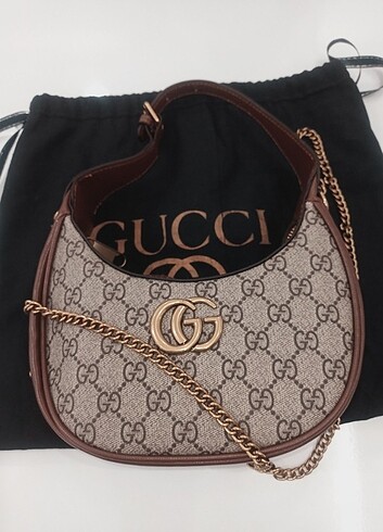 Gucci Gucci marmont half moon bag mini çanta