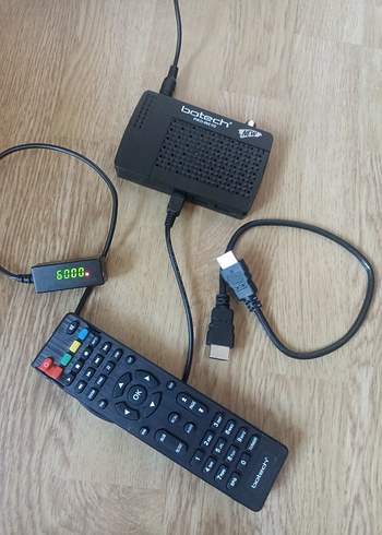 Botech piko 502hd Uydu Alıcısı ve Kumanda Seti - Görsel 2