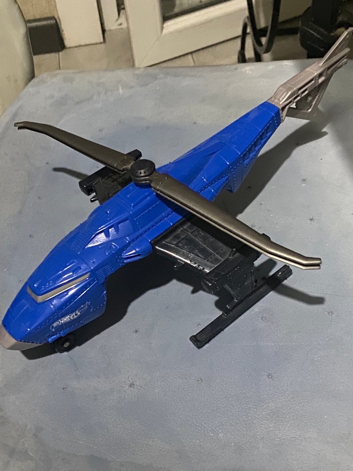 Beş Parça Renkli Oyuncak Seti: Helikopter, Ayı ve Halka - Görsel 2