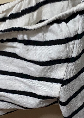 Kız Çocuk Gri Çizgili Askılı Tişört - Görsel 3