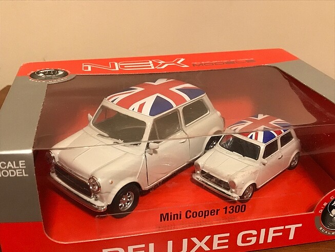 Beden Welly NEX - Mini Cooper 1300 Scale Model Deluxe Die-Cast Gift Se