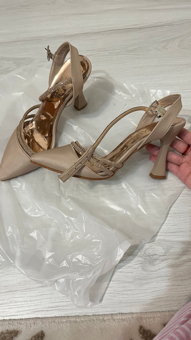 Bej saten Topuklu Kadın Ayakkabı - Görsel 4