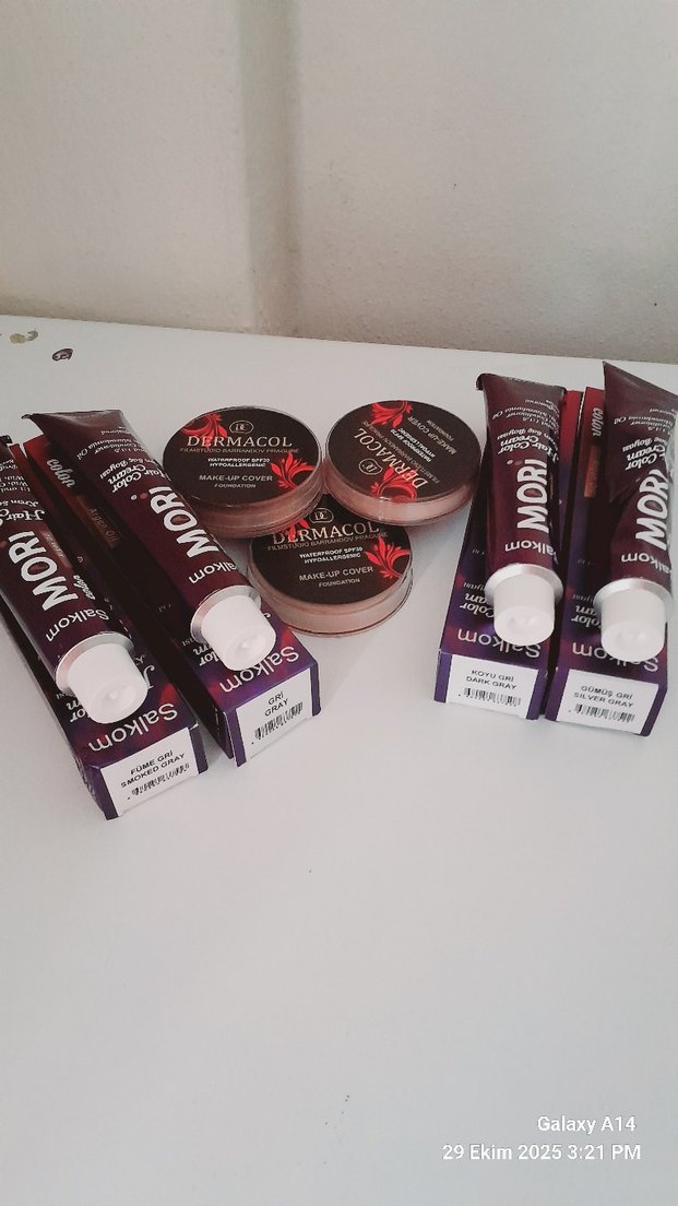 Dermacol Saç Boyası ve Kapatıcı Seti - Görsel 2