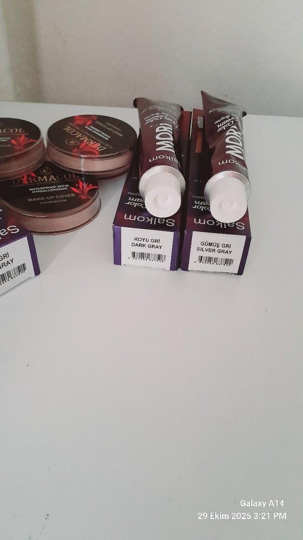 Dermacol Saç Boyası ve Kapatıcı Seti - Görsel 3