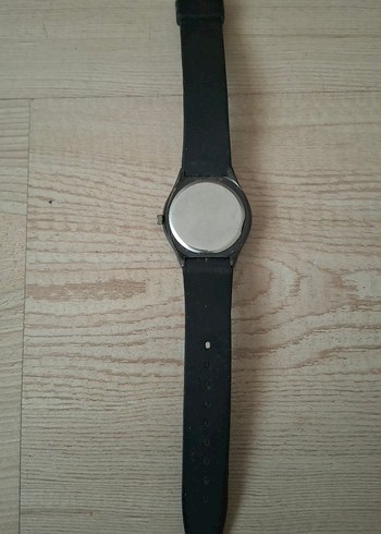 Siyah Minimalist Kadın Saati.ORJINAL SWATCH DEGILDIR PİLİ YOKTUR - Görsel 4