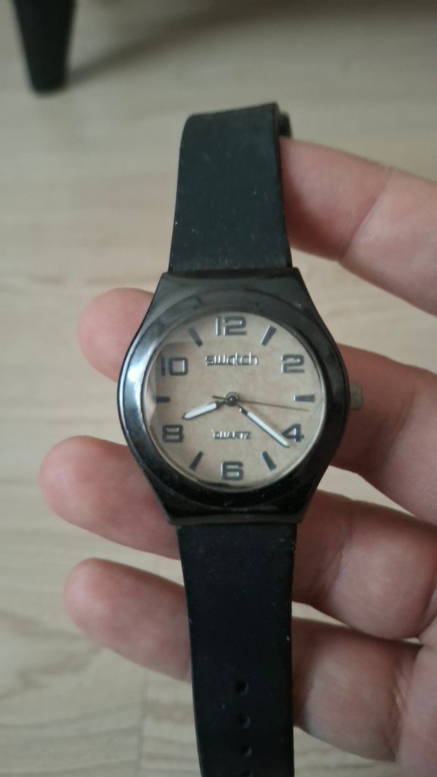 Siyah Minimalist Kadın Saati.ORJINAL SWATCH DEGILDIR PİLİ YOKTUR - Görsel 3
