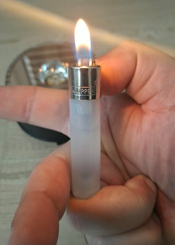 Beyaz Parlak Clipper Çakmak - Görsel 2