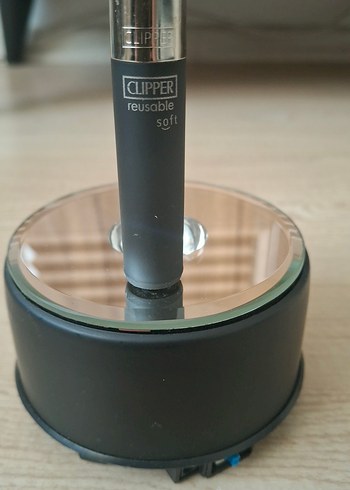 Clipper Yeniden Kullanılabilir Siyah Çakmak - Görsel 3